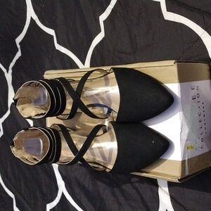 Journee Collection Flats